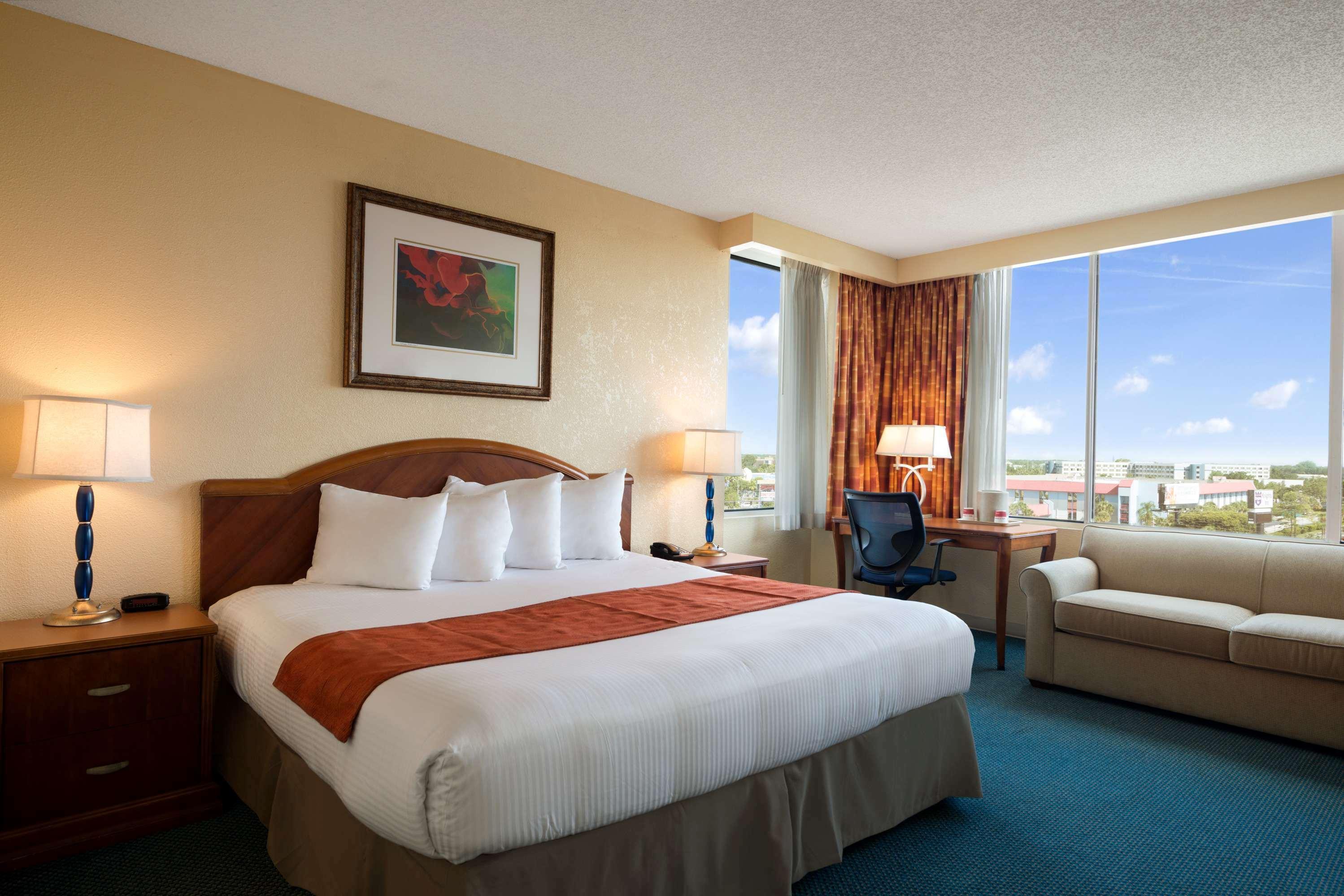 Ramada By Wyndham Kissimmee Gateway - Free Theme Park Shuttle 3*