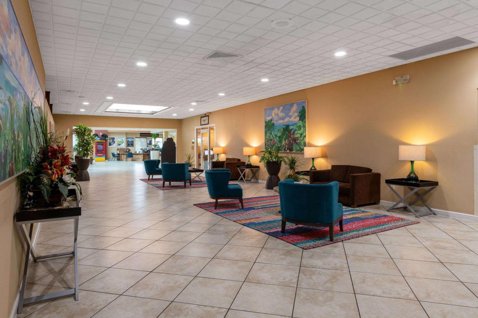 Hotel Ramada By Wyndham Kissimmee Gateway - Free Theme Park Shuttle